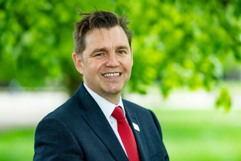 Dr Nik Johnson - NHS Children